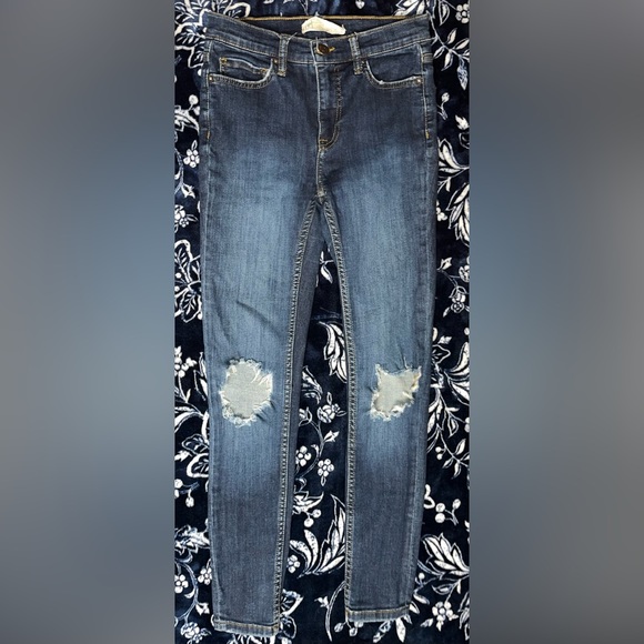 EUC! Free People Ripped High Waist Skinny - Picture 5 of 10